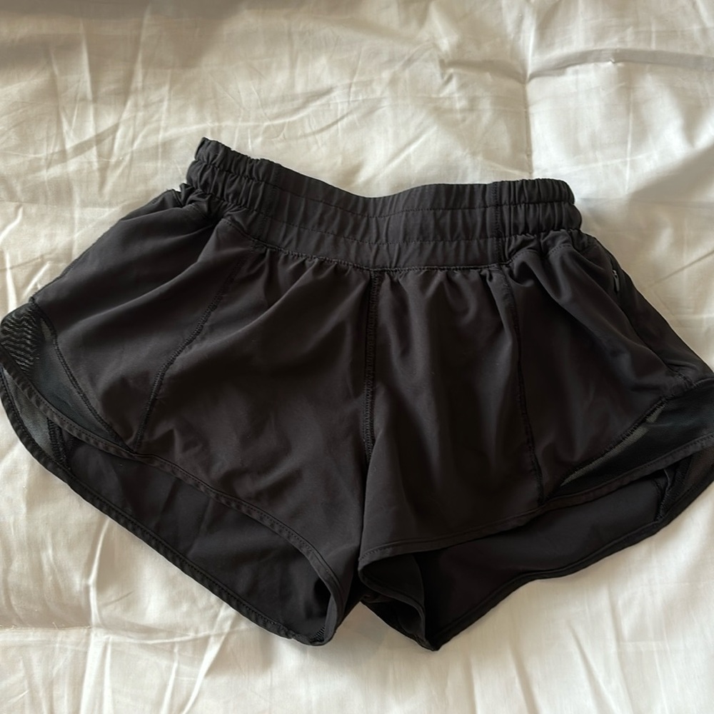 Lululemon Hotty Hot shorts